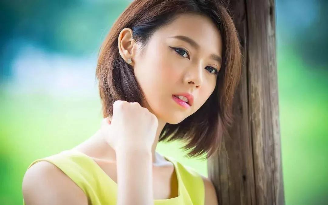 护肤品的正确涂抹方法和步骤,涂护肤品护肤手法的正确步骤