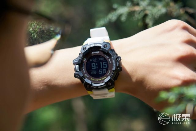 戴上它驾驭运动？心率时间一目了然，突破自己竟如此简单~