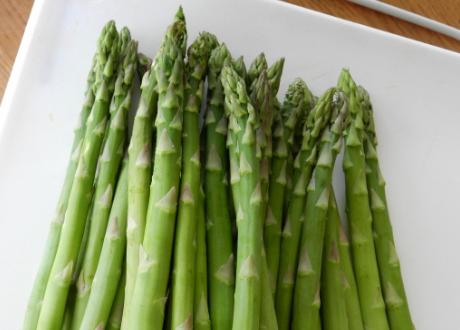 单县朱庄村“芦员外”芦笋网上俏销