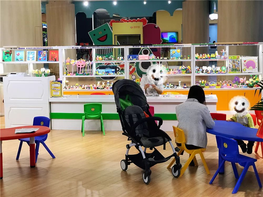 四环外开了家盒马，整个剑南大道的人都去凑热闹了