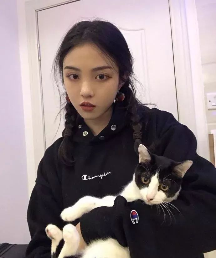 马尾辫到底是怎么样的发型,马尾辫残党也能学会的发型