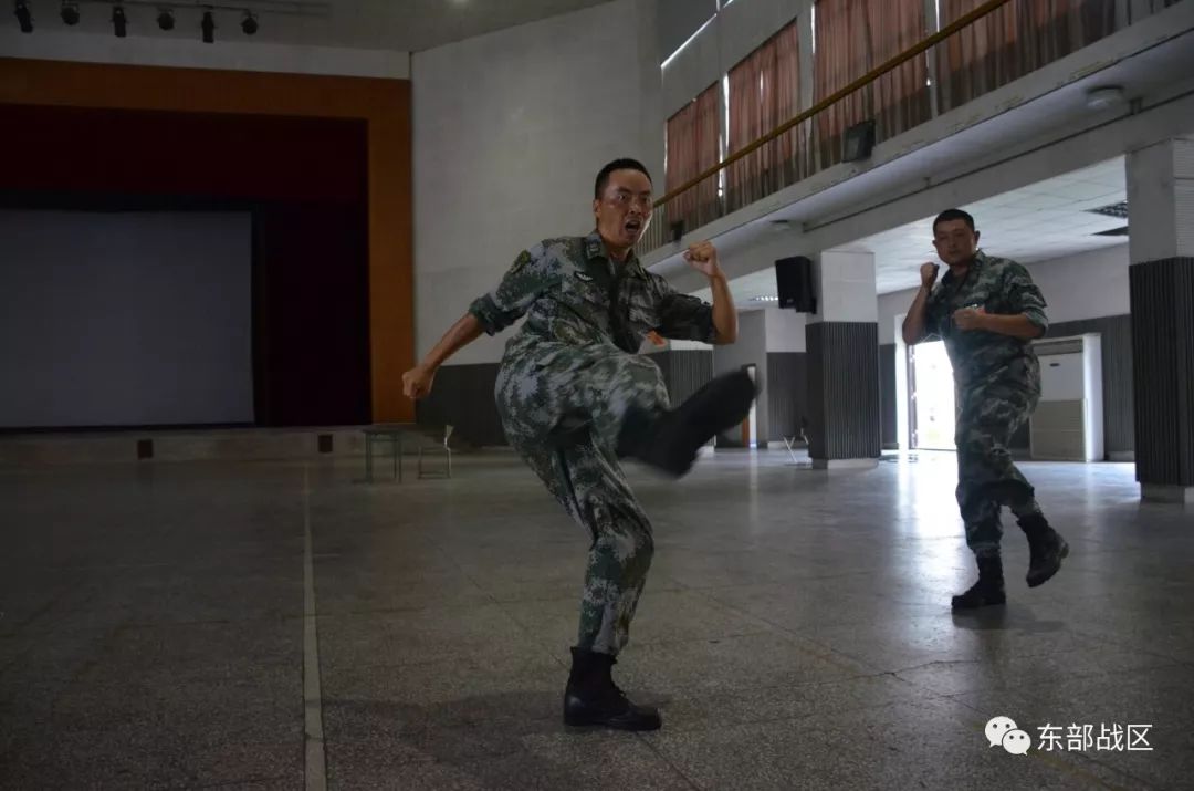 新兵连相聚完全版,新兵连25年相聚完全版