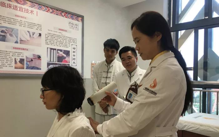 骞胯タ涓尰绁炲尰鍏嶈垂鐪嬬梾,涓尰鍏嶈垂鏀跺緬