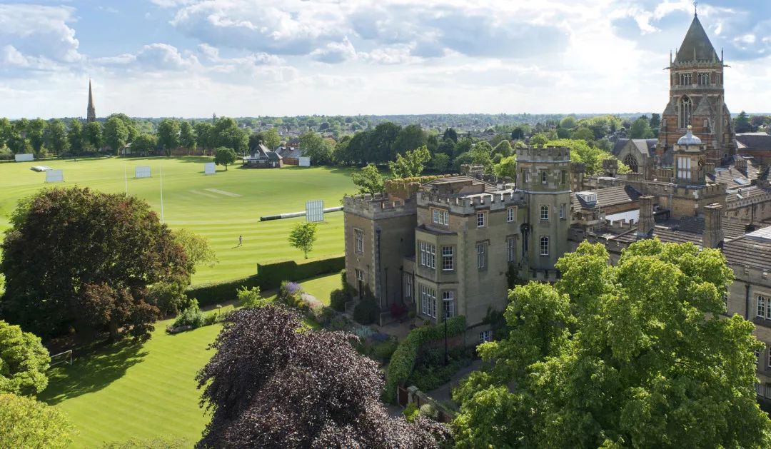 英国贵族学校,英国的贵族学校精英教育