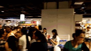 火爆之后骤冷！开始拓展潮牌、书店、童乐、餐饮的中大门，真能扮演好经开商业扛把子？