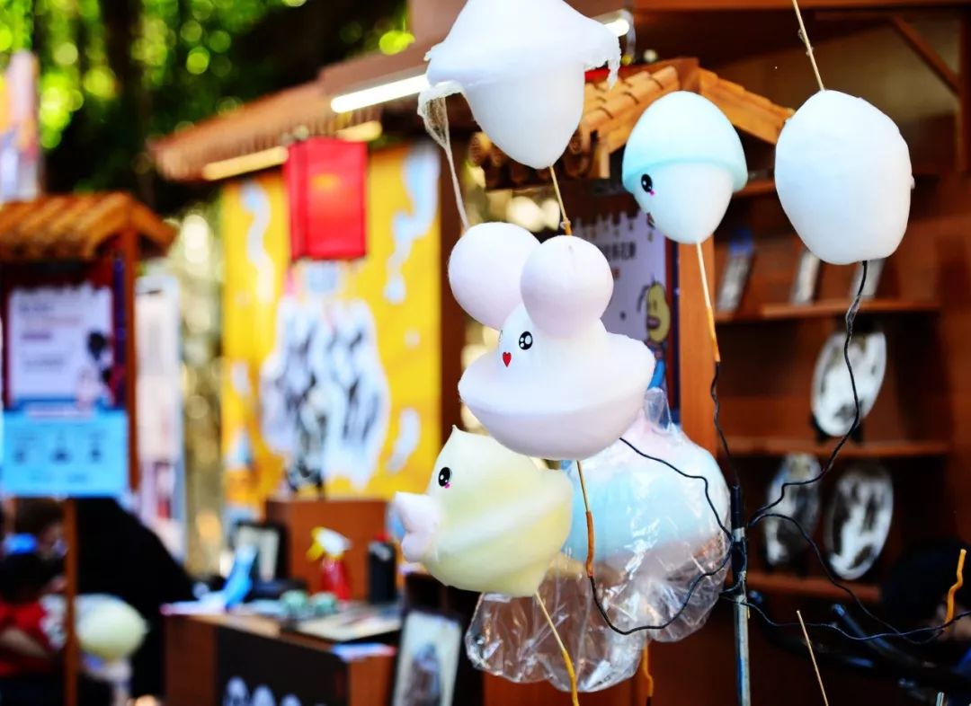 城市走散歌词,城市走哪条车道