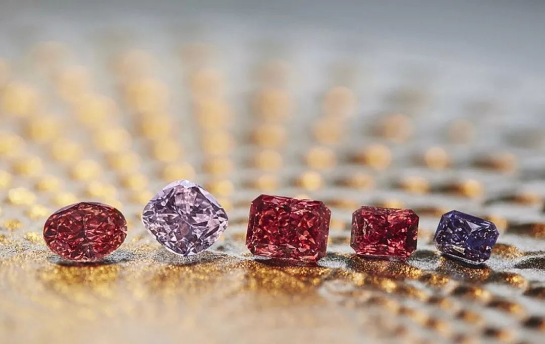 史诗级粉钻被人拍走了，你的彩钻还在等你！