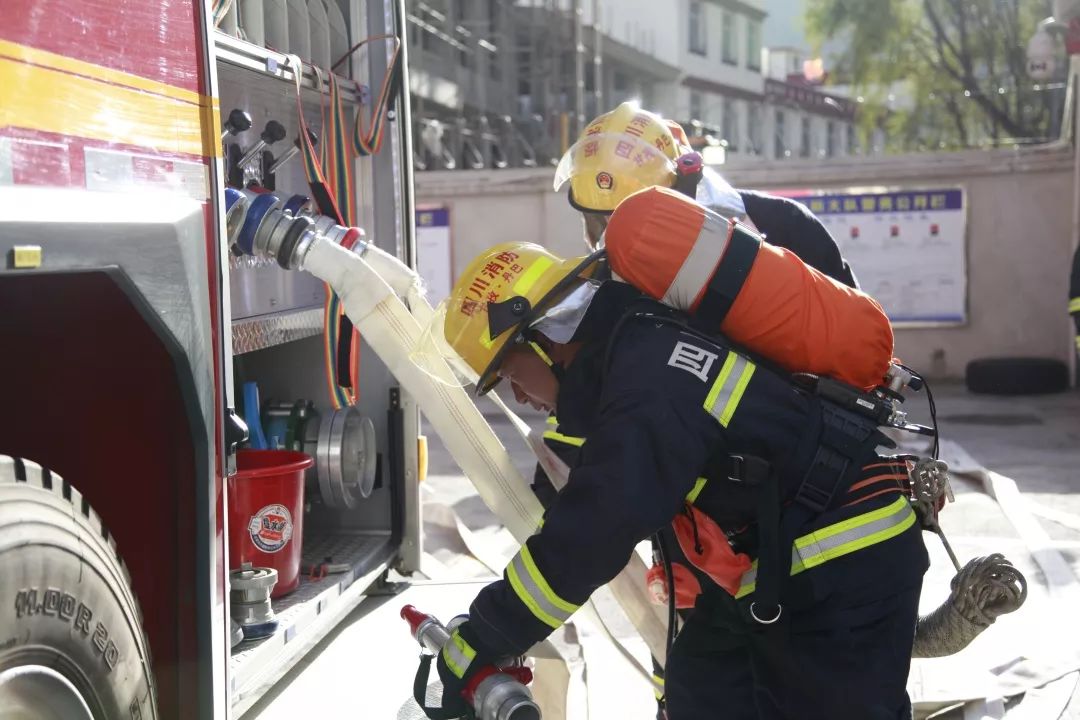 雪域高原上的“倔强”年华——记全国第四届“十大杰出消防卫士”杨武东