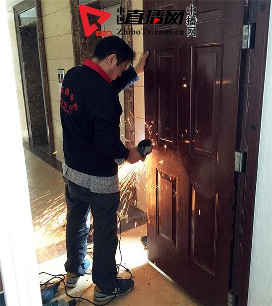 三星指纹锁dp728锁舌怎么伸出来,三星dp728指纹锁能够用软件开锁吗