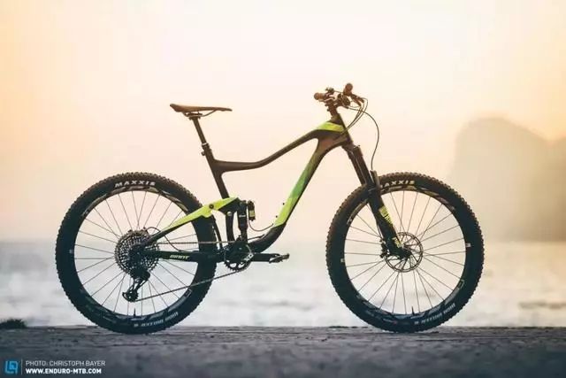 入门山地车选购全攻略,山地车入门需要哪些装备