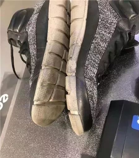 花一万多买的鞋子开胶了,花了一千多买的鞋子开胶了咋办