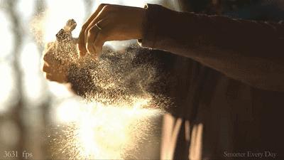 弹珠打玻璃会碎碎吗,玻璃被钢珠打碎了怎么修复