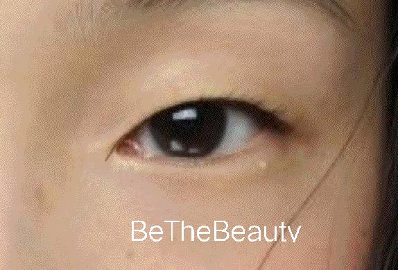 原来一个漂亮的眼妆能够这么简单,干净又能有效放大的完美眼妆