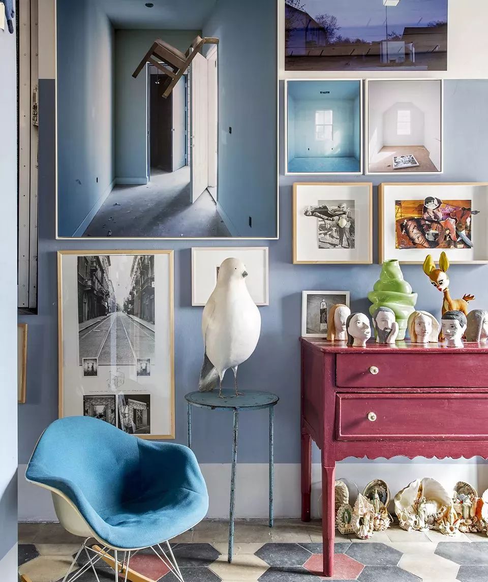 不打孔的挂画,不伤墙面的挂画方法