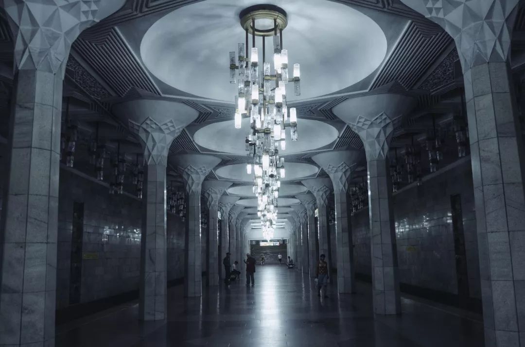 2400的国际往返机票，20美金的电子签证，探秘丝路古国，说走就走