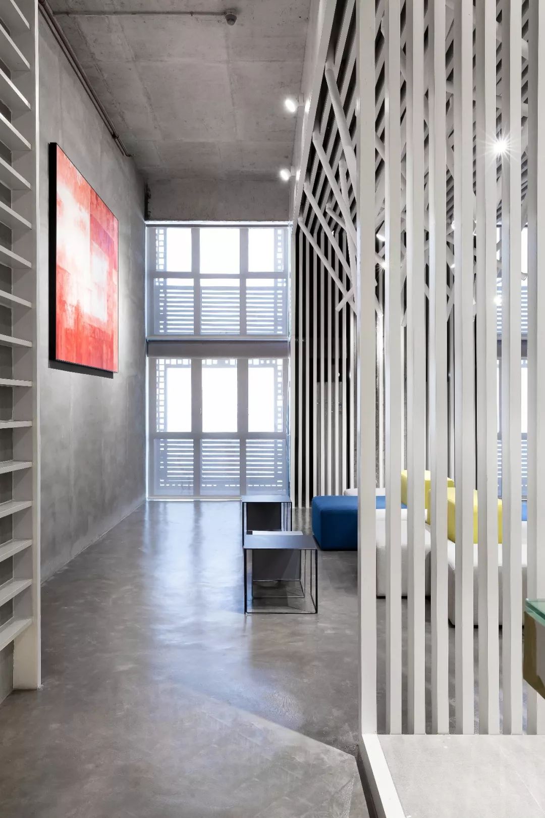 一个七彩青年创想空间，打破了居住与工作间的壁垒