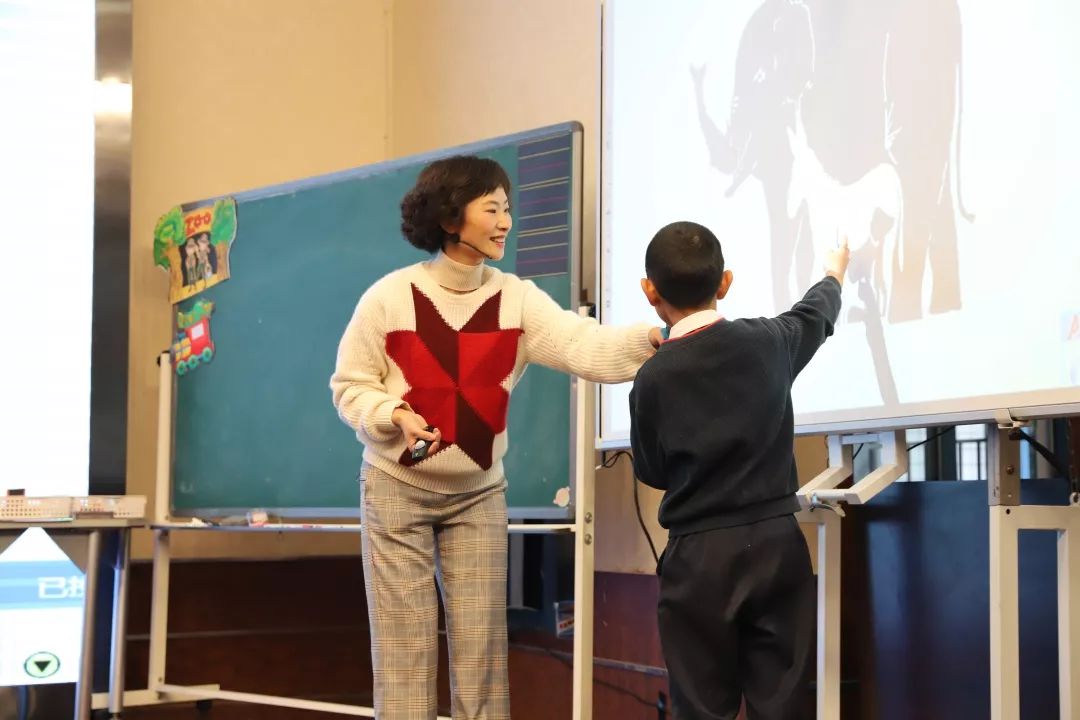 小学英语课应该怎样上,小学英语课堂怎么学习