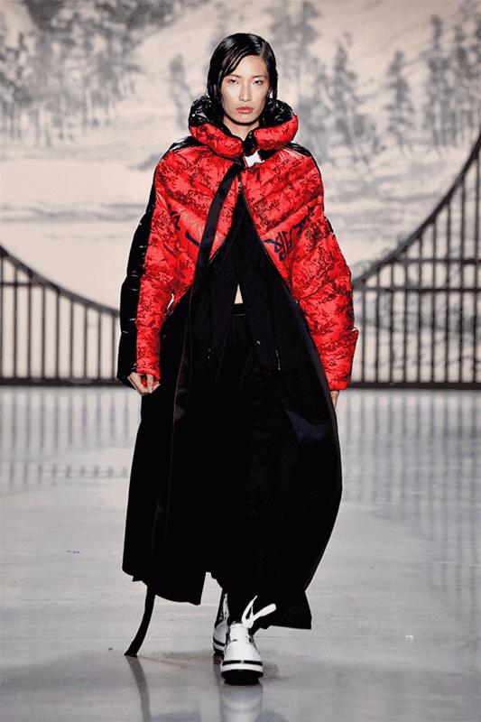 给自己买了一件波司登羽绒服,曾经帮助过我们的外国友人