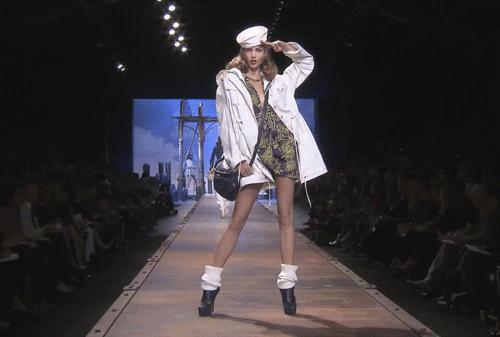 施华洛世奇情人节新款,施华洛世奇限量纪念款