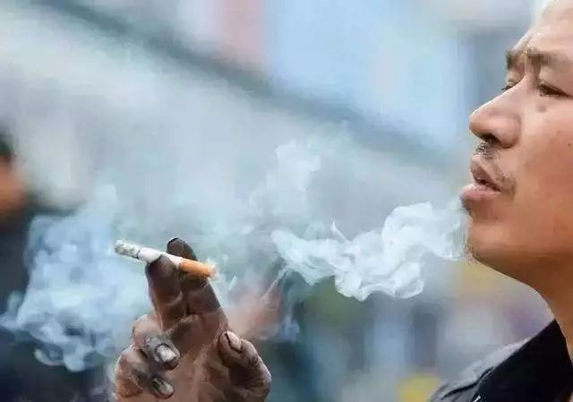 这个戒烟帝国有多壕？年终奖人均900万，却害惨了全球烟民