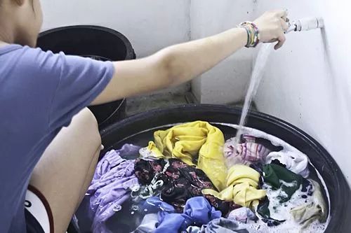 冬天毛衣怎么清洗不变形,穿啥毛衣舒服又好清洗