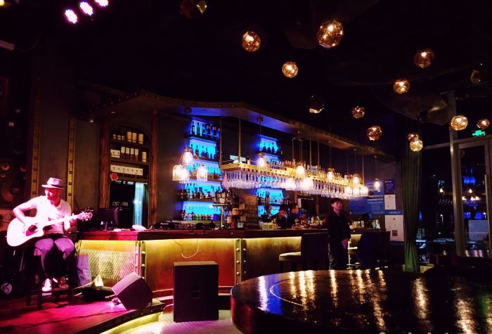 青岛吃喝玩乐的商圈,青岛合适年轻人去的商场