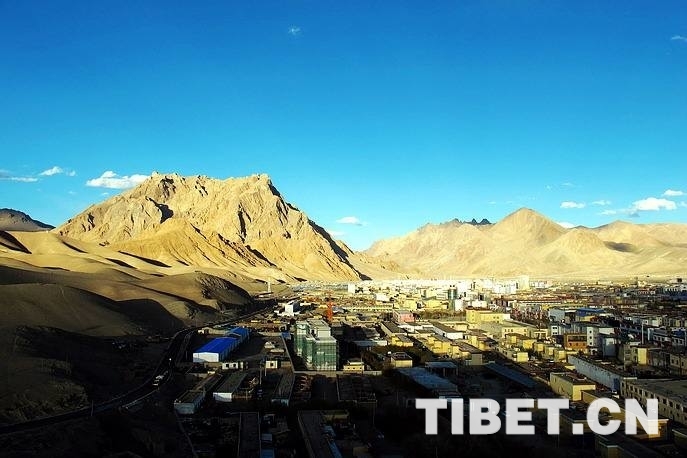 筑梦前行，*藏西**阿里谱写改革开放新篇章