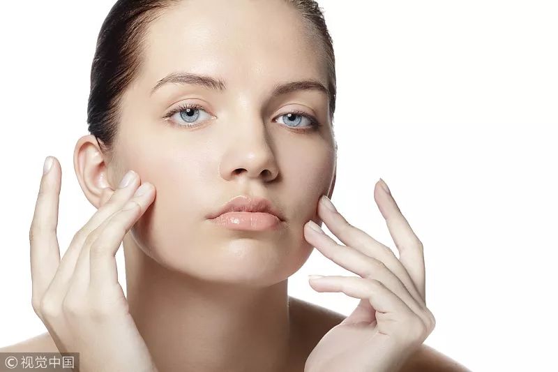 皮肤反复长闭口是什么原因,闭口痘痘反复长是什么原因