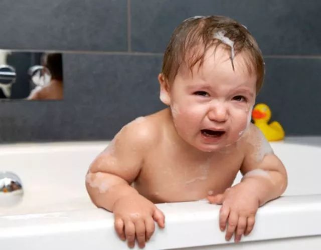 宝宝肌肤换季敏感如何预防,换季宝宝皮肤护理