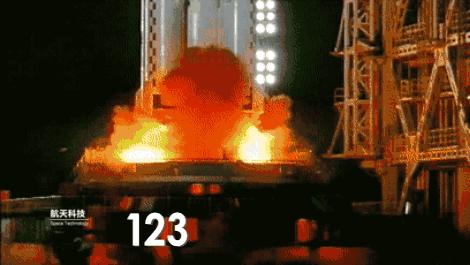 向女生表白她会紧张吗,跟她表白她很犹豫