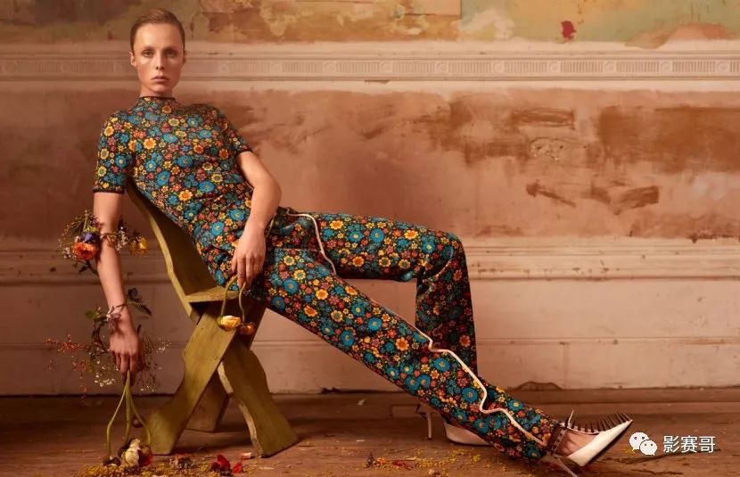 这位国际级摄影师，你是不是对全家福有什么误解？