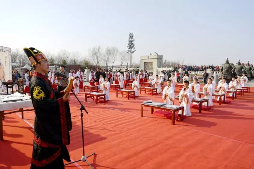 开笔礼｜家有萌娃的家长们，华商报小记者寒假活动专属邀请函，请查收！