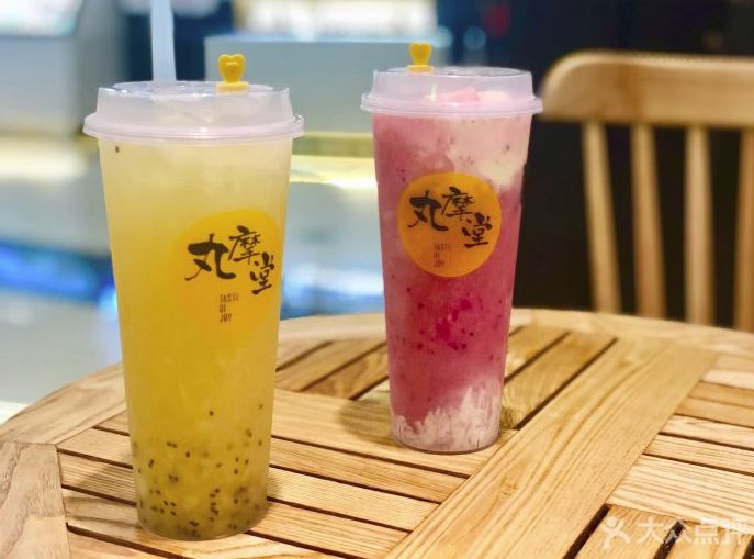 冷得不敢喝坝坝茶，只想捧一杯热奶茶在手心里！