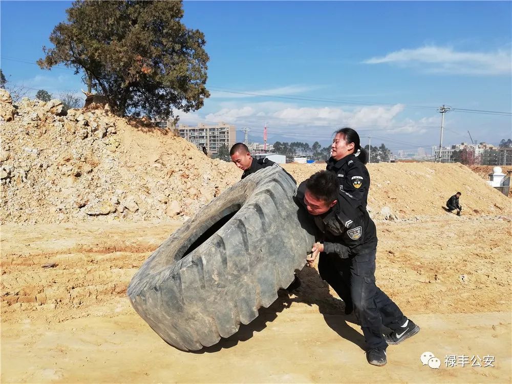 翻滚吧青春王牌对王牌,翻滚吧青春王牌对王牌华晨宇