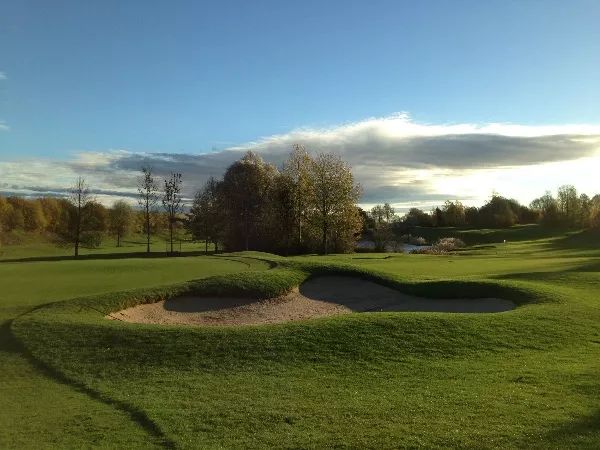 封面扉页目录故事,封面故事大全完全版