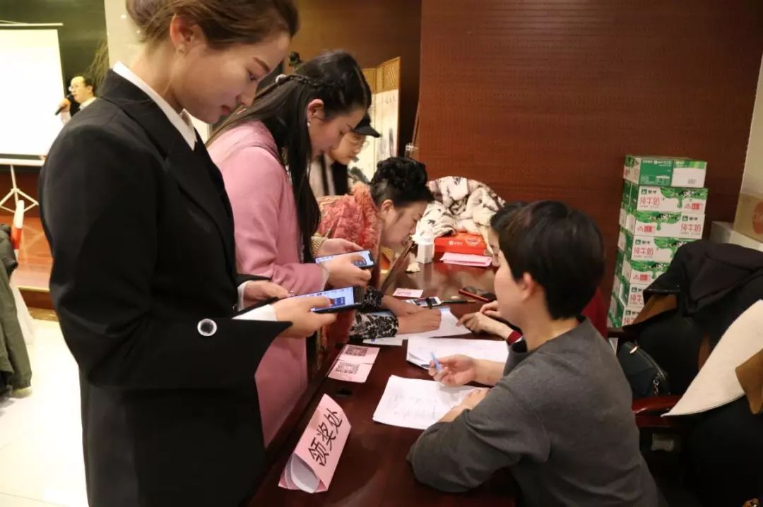 第四届掌门人大会完美上演！丰厚大奖刷爆，自媒体大咖人人满载而归