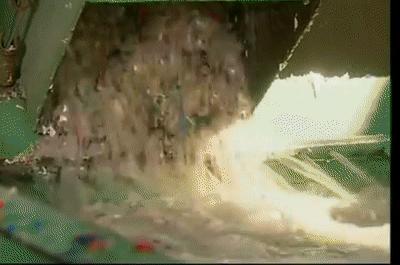 塑料瓶能够制成衣服吗,塑料瓶能做什么衣服卖