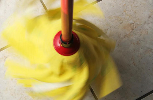 手生冻疮能够用热盐水浸泡吗,姜汁和热盐水对冻疮有效果吗