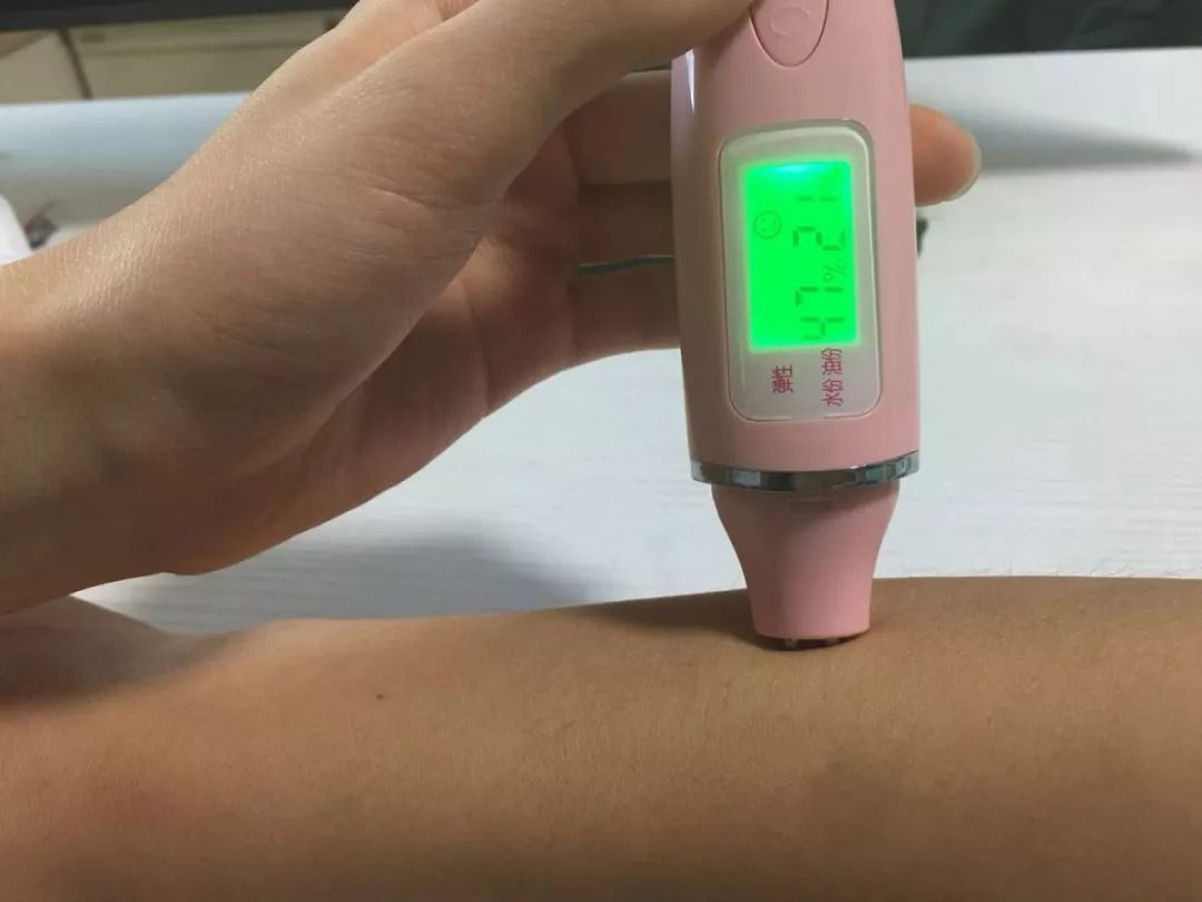 用它洗澡不用搓就干净,用它洗澡持久留香