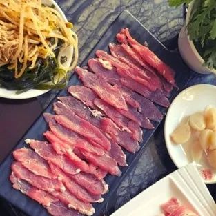 吃遍大连丨春节临近，满大街都是欢乐的红色~看看麻辣火锅，谁最“红”！