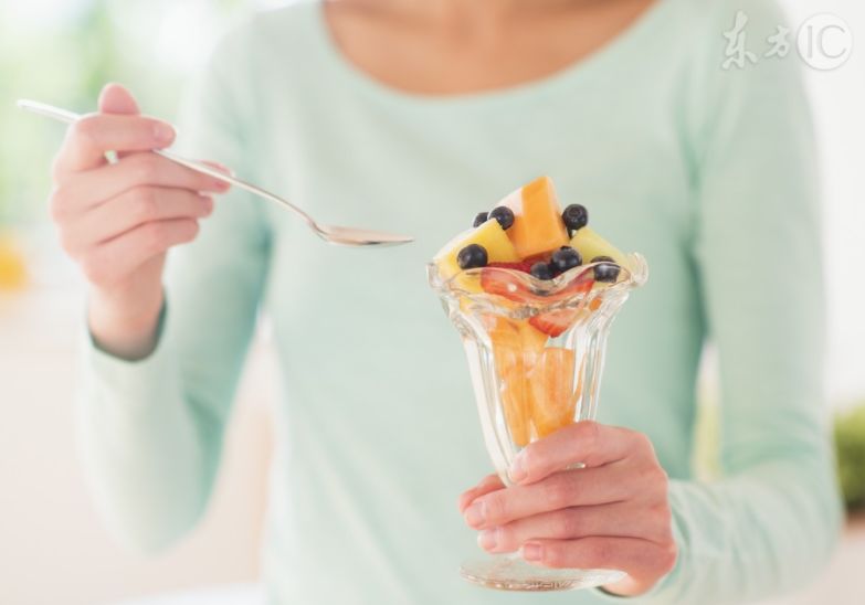 吃了这种水果进入icu生命垂危,小伙吃了一个月的水果被送进icu