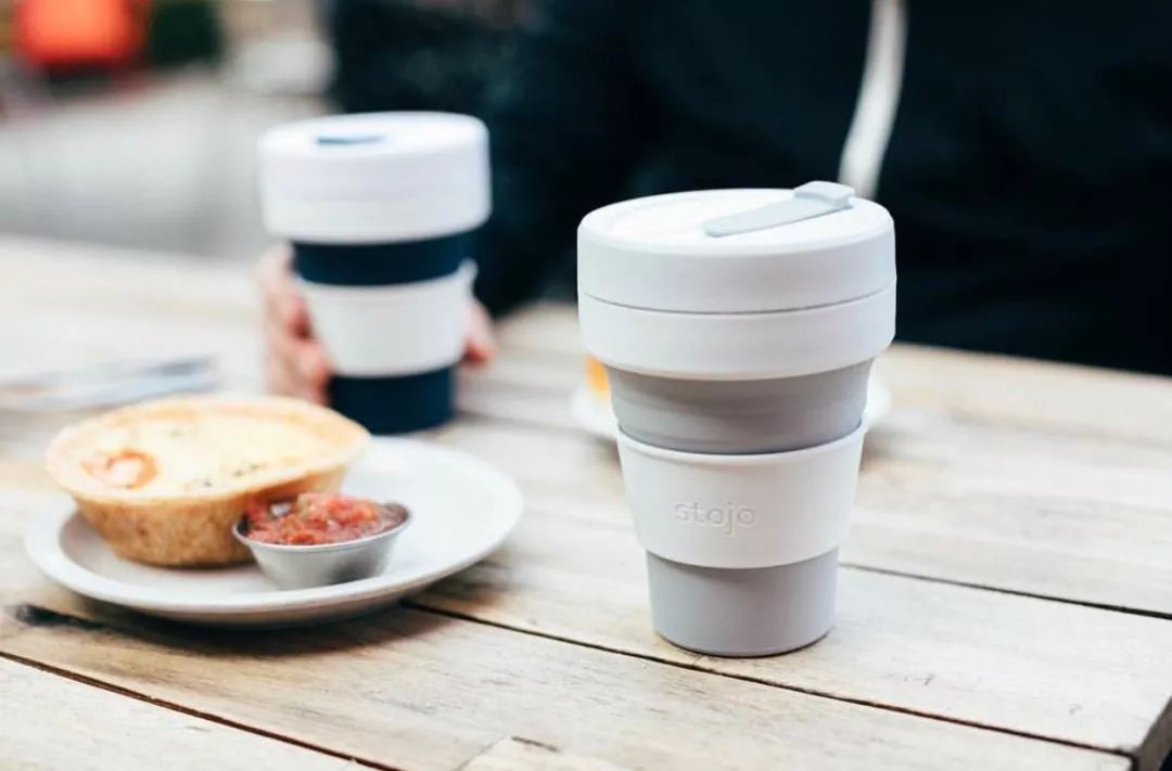 一秒折叠变身粉饼盒大小，火爆ins的随身杯，上哪都能喝干净水！