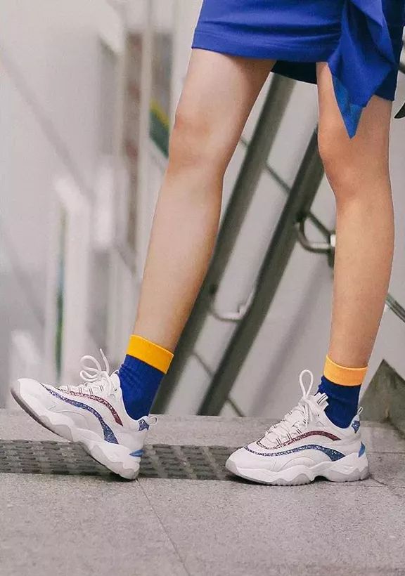 全莱州的女王女神都来了！停车一定免费、万向轮行李箱也一定免费……