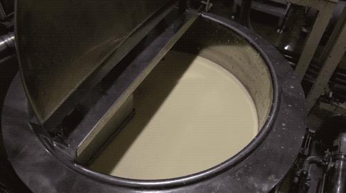 大白兔奶糖流水线包装,大白兔奶糖工厂流水线