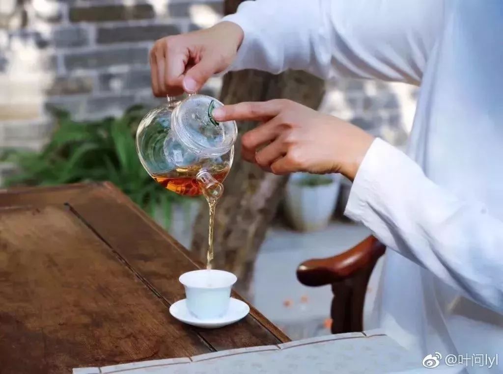 18岁最年轻辣妈照,世界上最年轻的辣妈