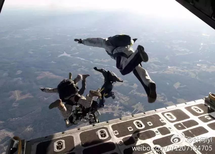 18岁最年轻辣妈照,世界上最年轻的辣妈