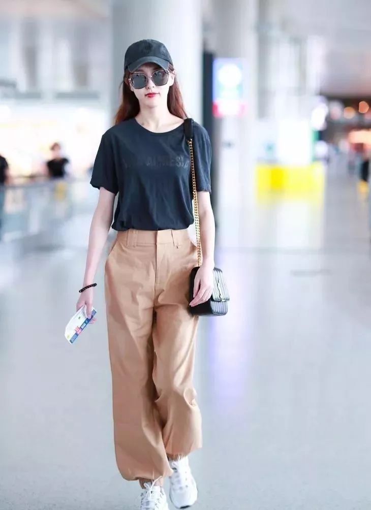 高街里捞夯货要选对KOL，比如宋祖儿孟美岐和张嘉倪她们……