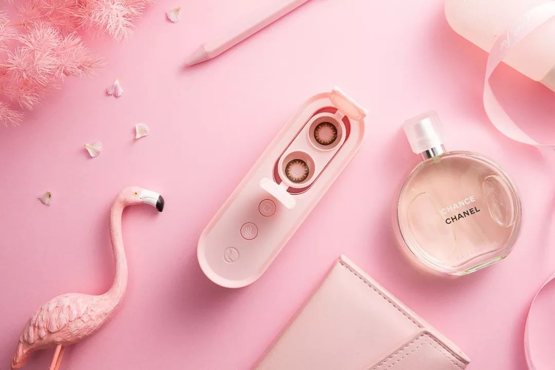 给隐形*党**最强势的福利！能自动洗镜的黑科技，告别昂贵日抛~