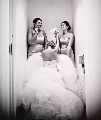 当女人说“哇我能够站着尿尿耶”，有的人就炸了