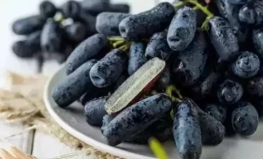 澳洲金手指黑提子干,在西安你能够品尝到哪种美食